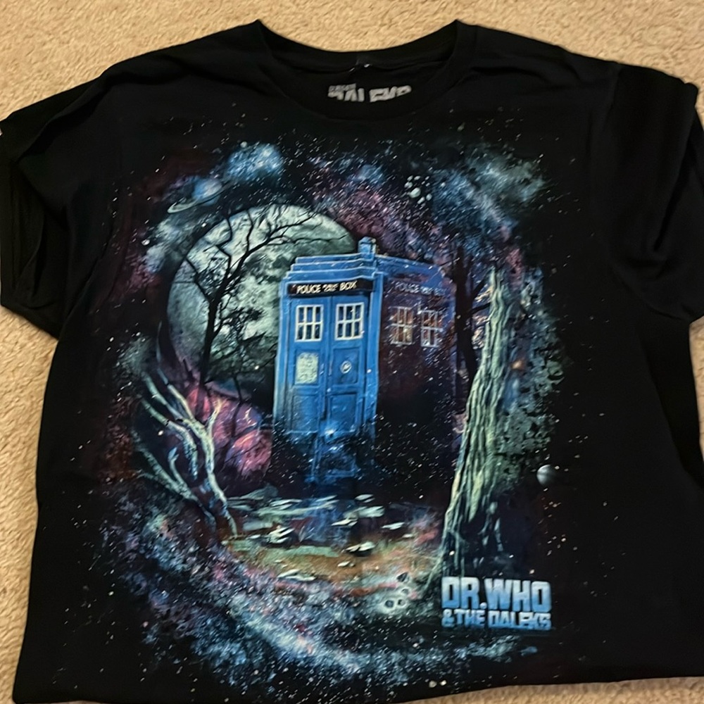 Men’s small Doctor Who shirt